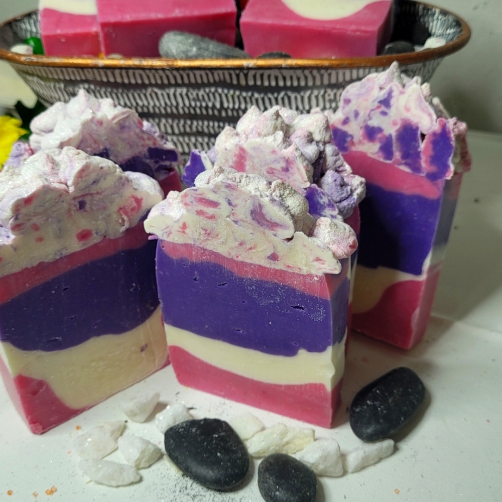 Lily of Valley scented 2 large handmade soap bars - Picture 6 of 12